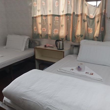 New Yan Yan Guest House Reception 9Th Floor Flat E4 E6 هونغ كونغ المظهر الخارجي الصورة