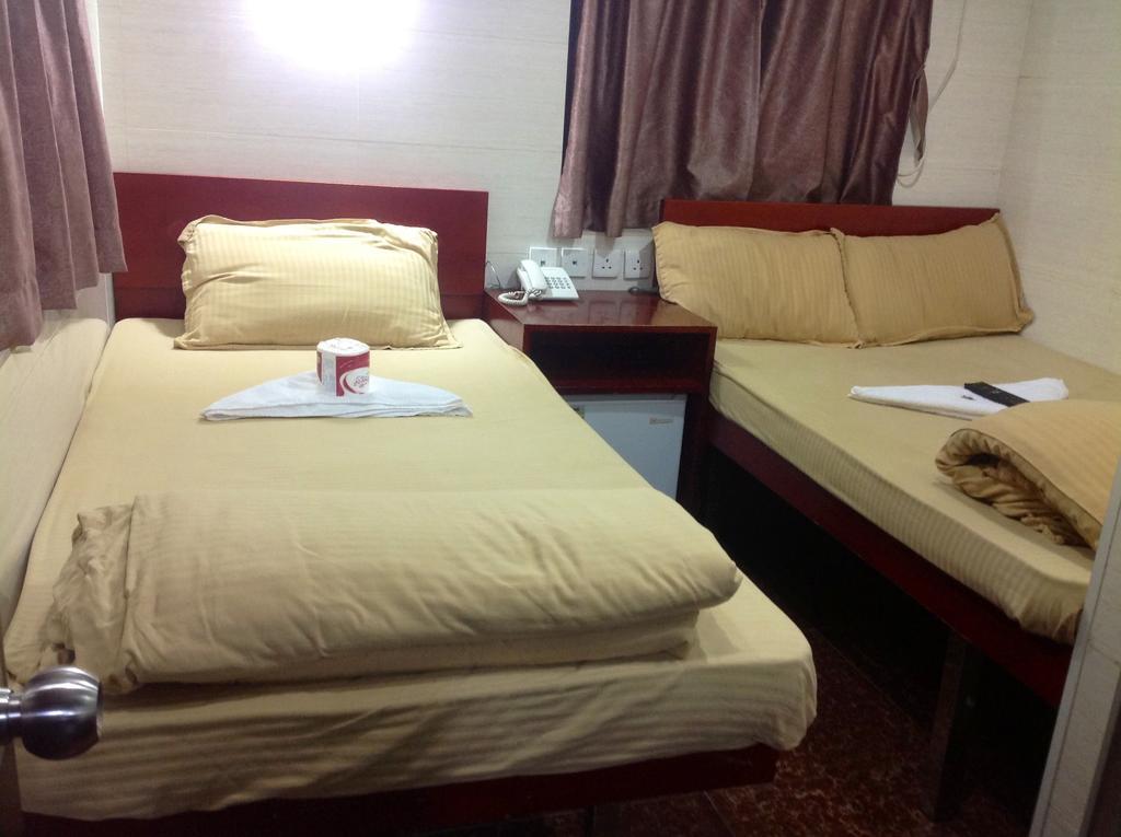 New Yan Yan Guest House Reception 9Th Floor Flat E4 E6 هونغ كونغ المظهر الخارجي الصورة