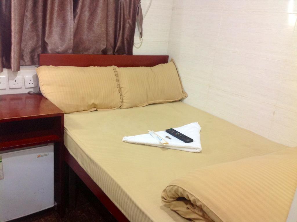 New Yan Yan Guest House Reception 9Th Floor Flat E4 E6 هونغ كونغ المظهر الخارجي الصورة