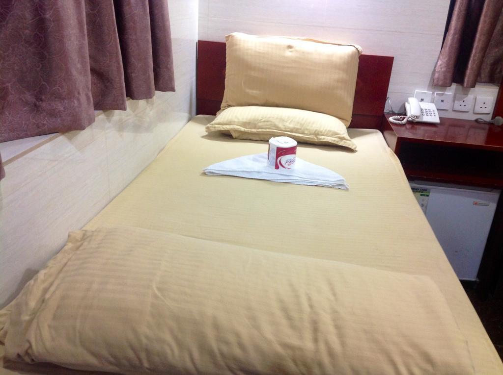 New Yan Yan Guest House Reception 9Th Floor Flat E4 E6 هونغ كونغ المظهر الخارجي الصورة