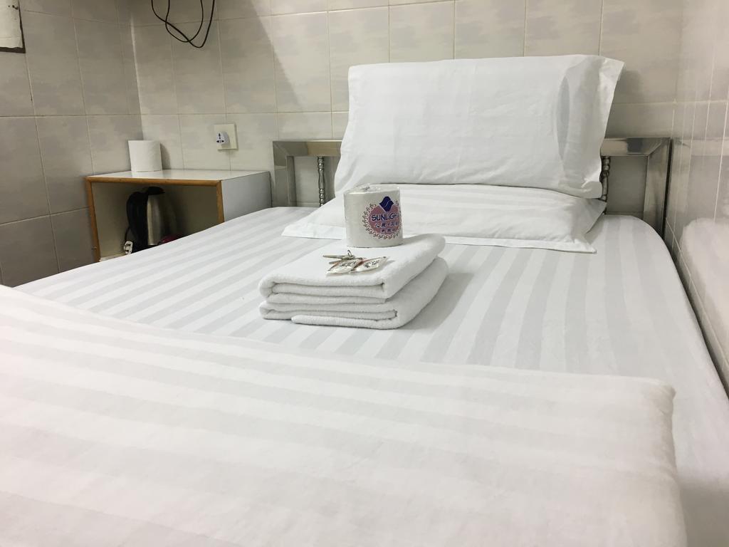 New Yan Yan Guest House Reception 9Th Floor Flat E4 E6 هونغ كونغ المظهر الخارجي الصورة